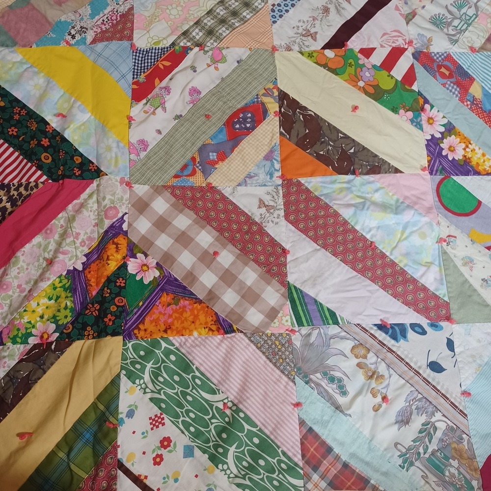 Vintage Handmade Crazy String Scrap Quilt Mid‎ Century Patchwork Barkcloth - Picture 13 of 14